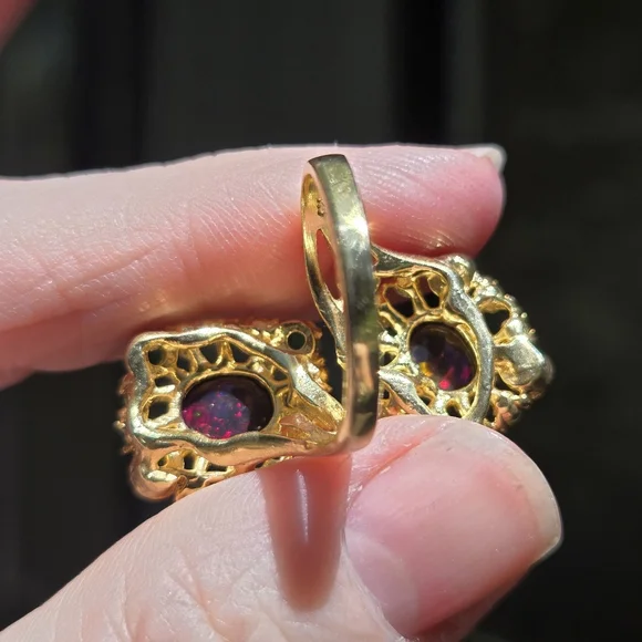 Opal green 💚 Onyx & Peridot sterling &gold ring sz8 adjustable - Picture 3 of 10